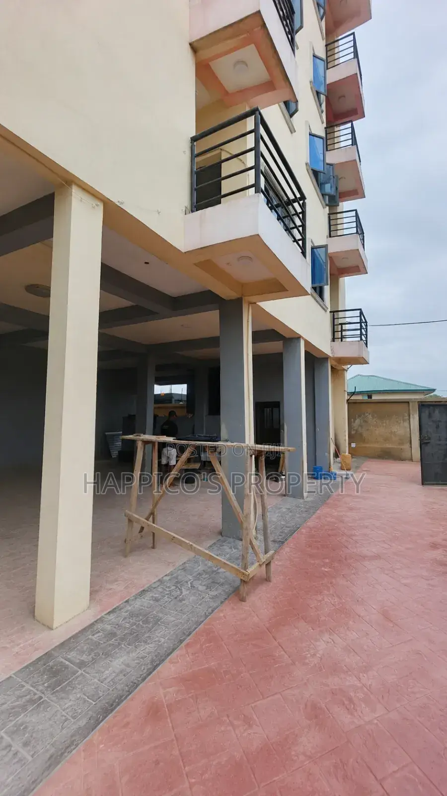 2bdrm Block of Flats in Sabo for rent