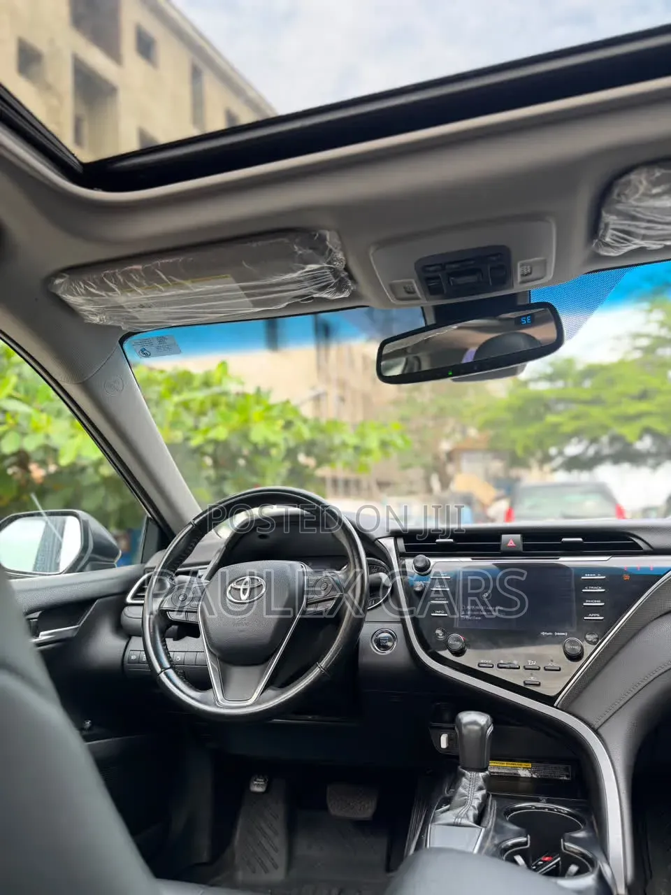 Toyota Camry SE FWD (2.5L 4cyl 8AM) 2018 Black