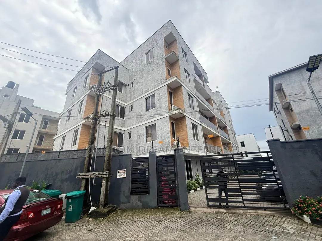 4bdrm Maisonette in Mojisola Onikoyi for rent