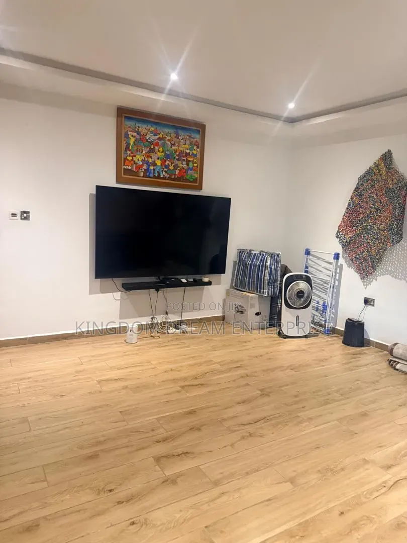 4bdrm Maisonette in Mojisola Onikoyi for rent