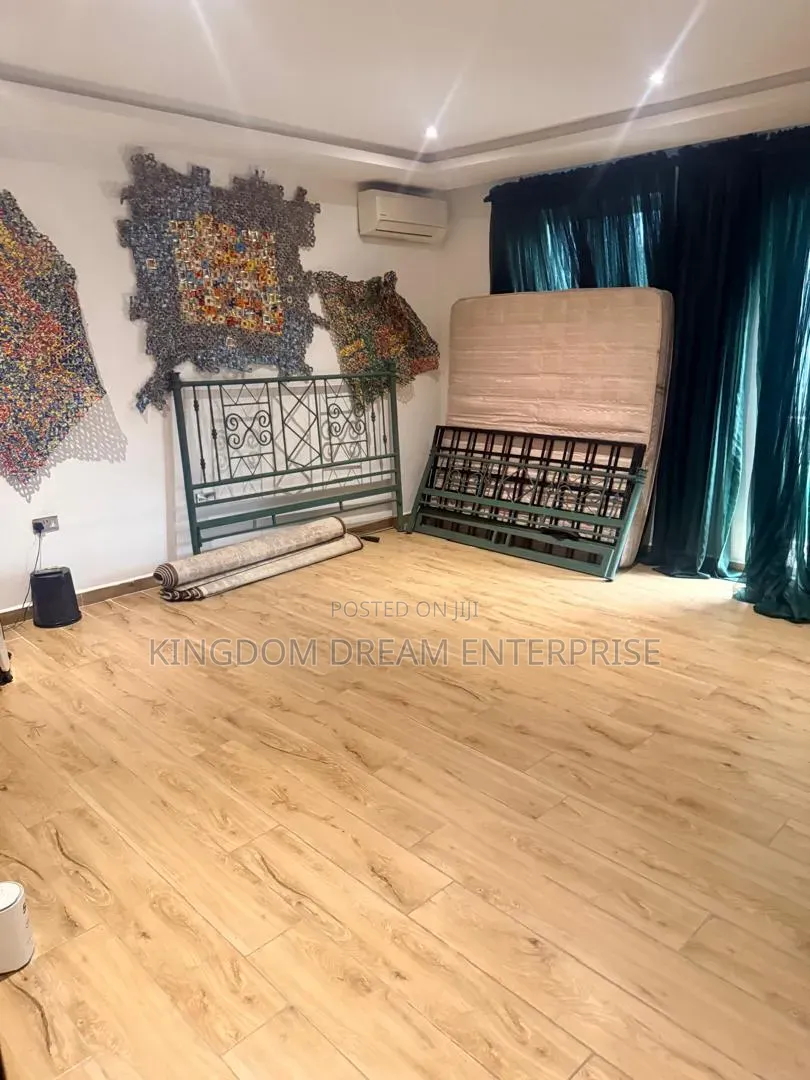 4bdrm Maisonette in Mojisola Onikoyi for rent