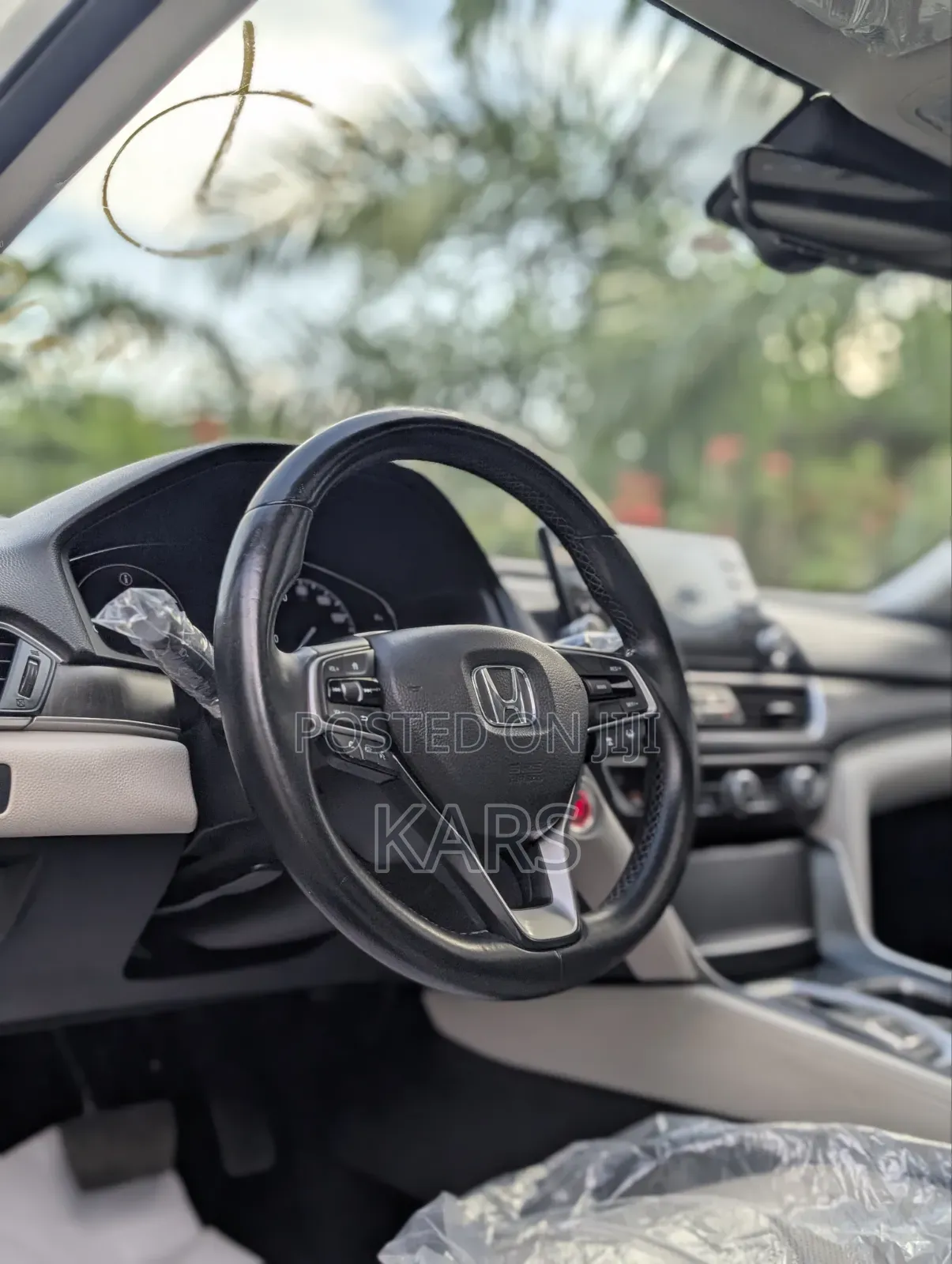 Honda Accord Touring 2.0T 2018 White