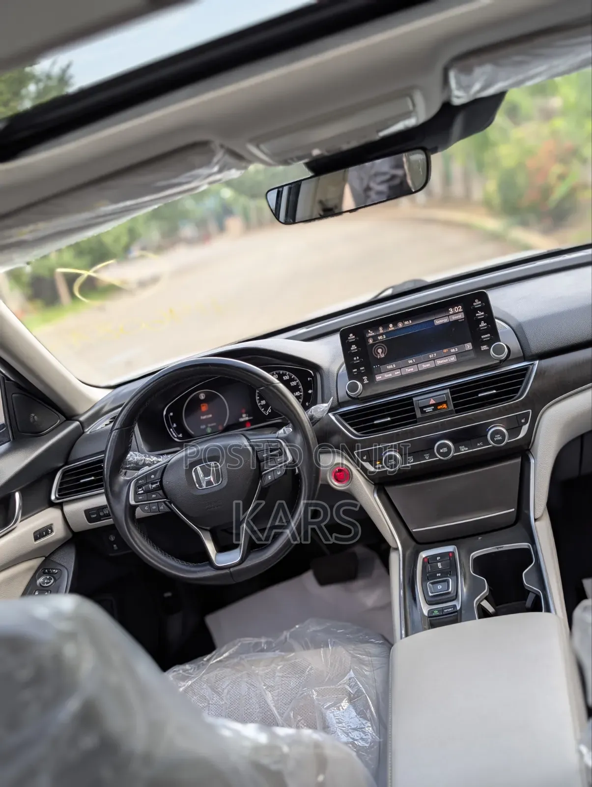 Honda Accord Touring 2.0T 2018 White
