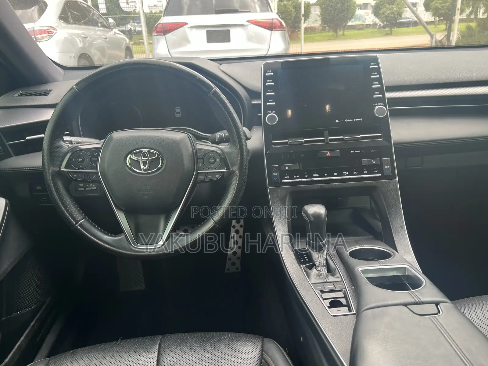 Toyota Avalon XSE FWD Sedan (3.5L V6 8A) 2019 White