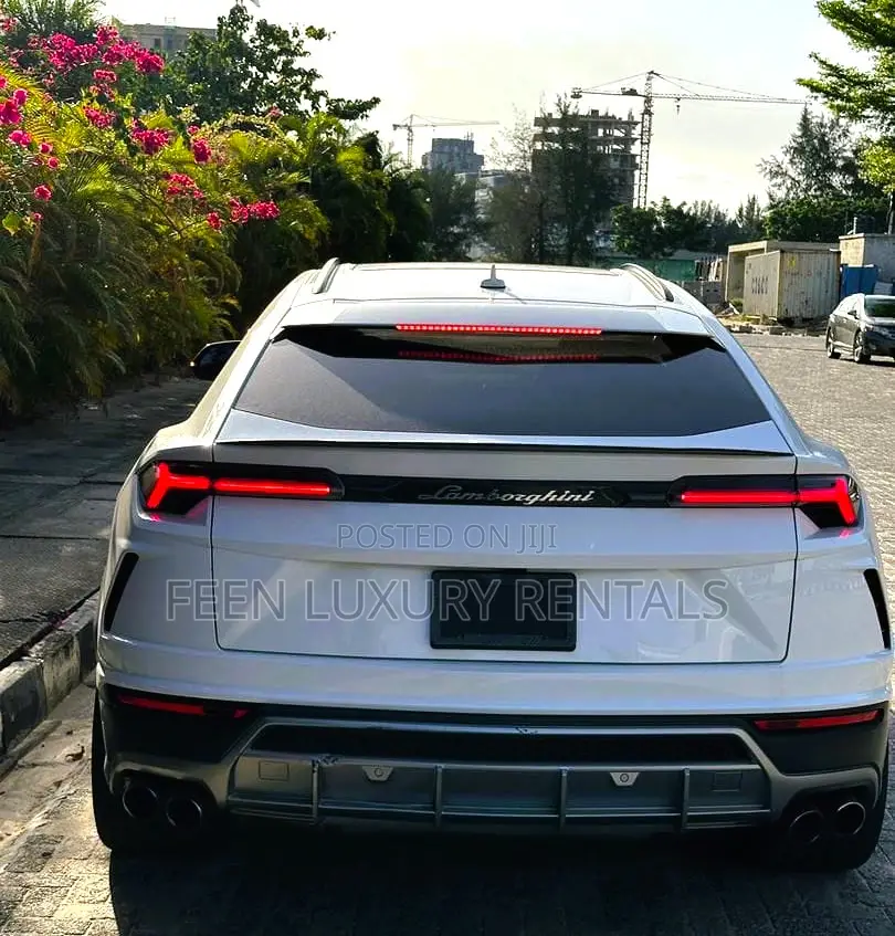 Lamborghini Urus for Rent - Car for Hire