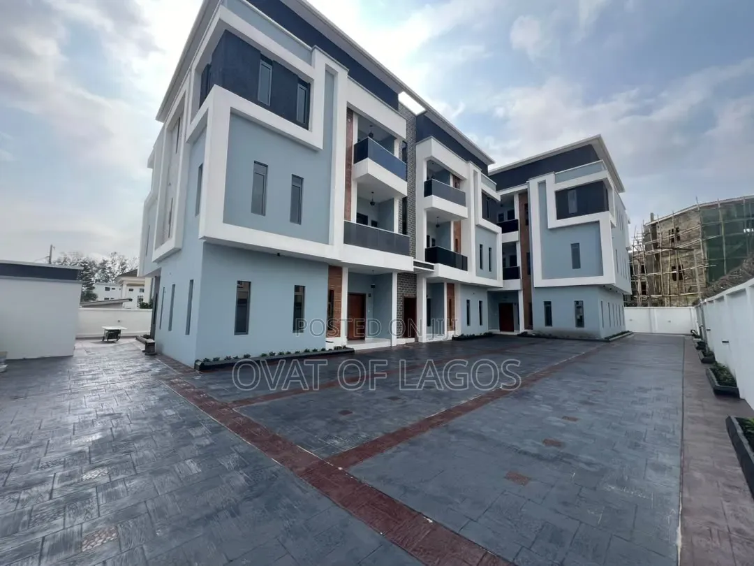 2bdrm Apartment in Lekki Scheme 2 for sale