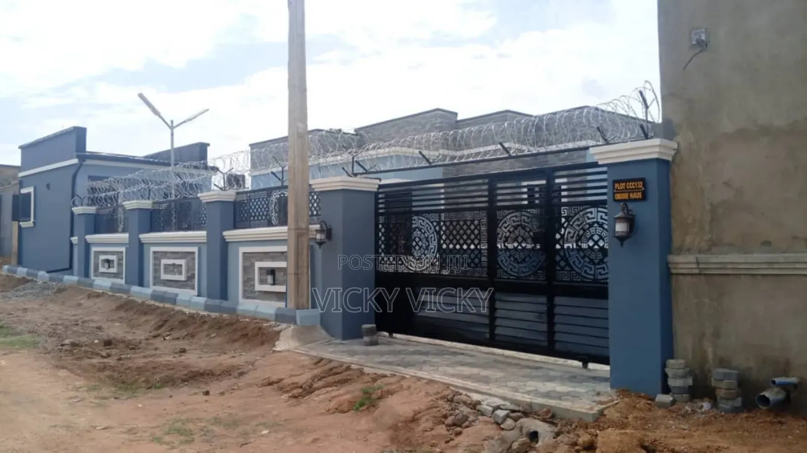 Furnished 3bdrm Bungalow in Seman Estate, Lugbe District for rent