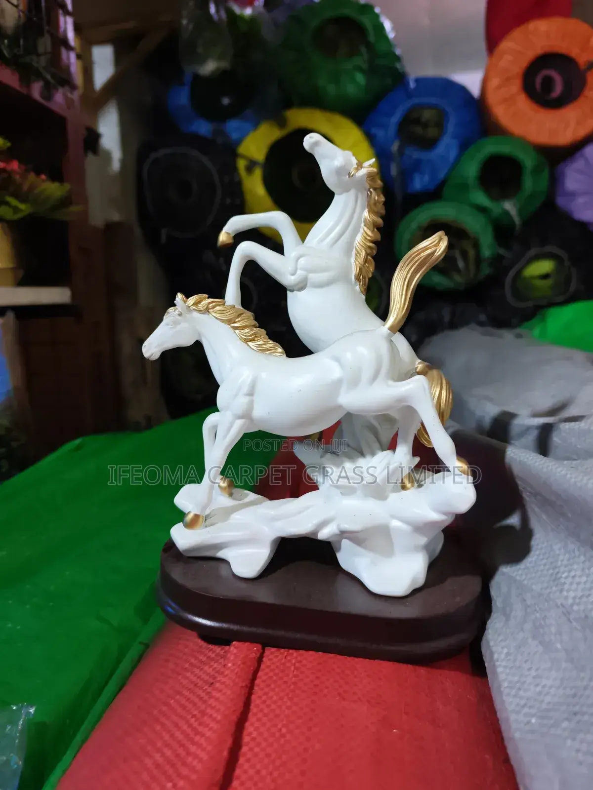 Figurine and Statues . Available in Bulk