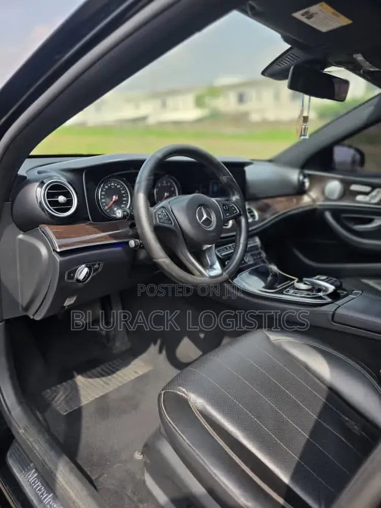 Mercedes-Benz E300 2016 Black