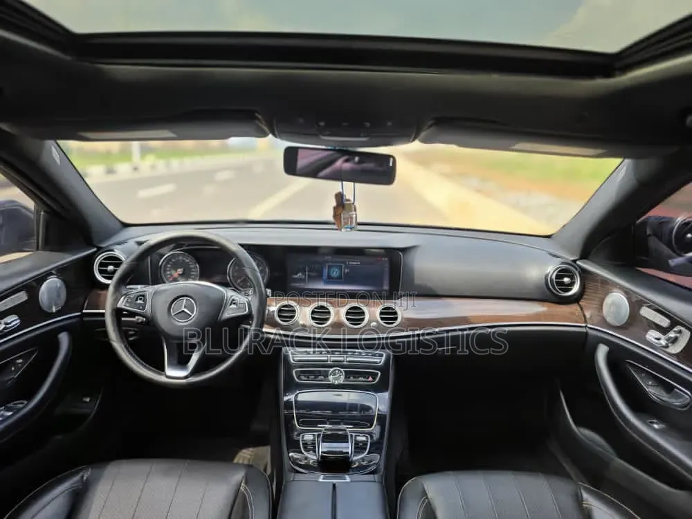 Mercedes-Benz E300 2016 Black