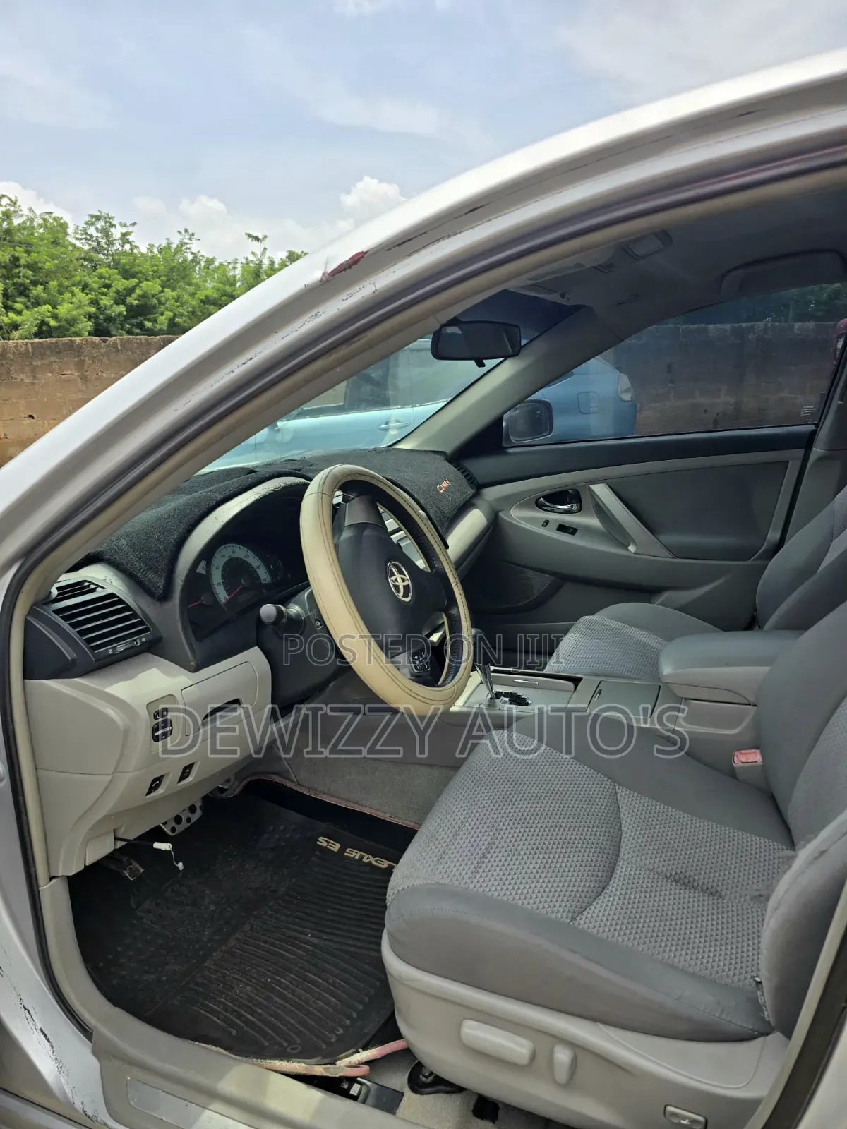 Toyota Camry 2010 Silver