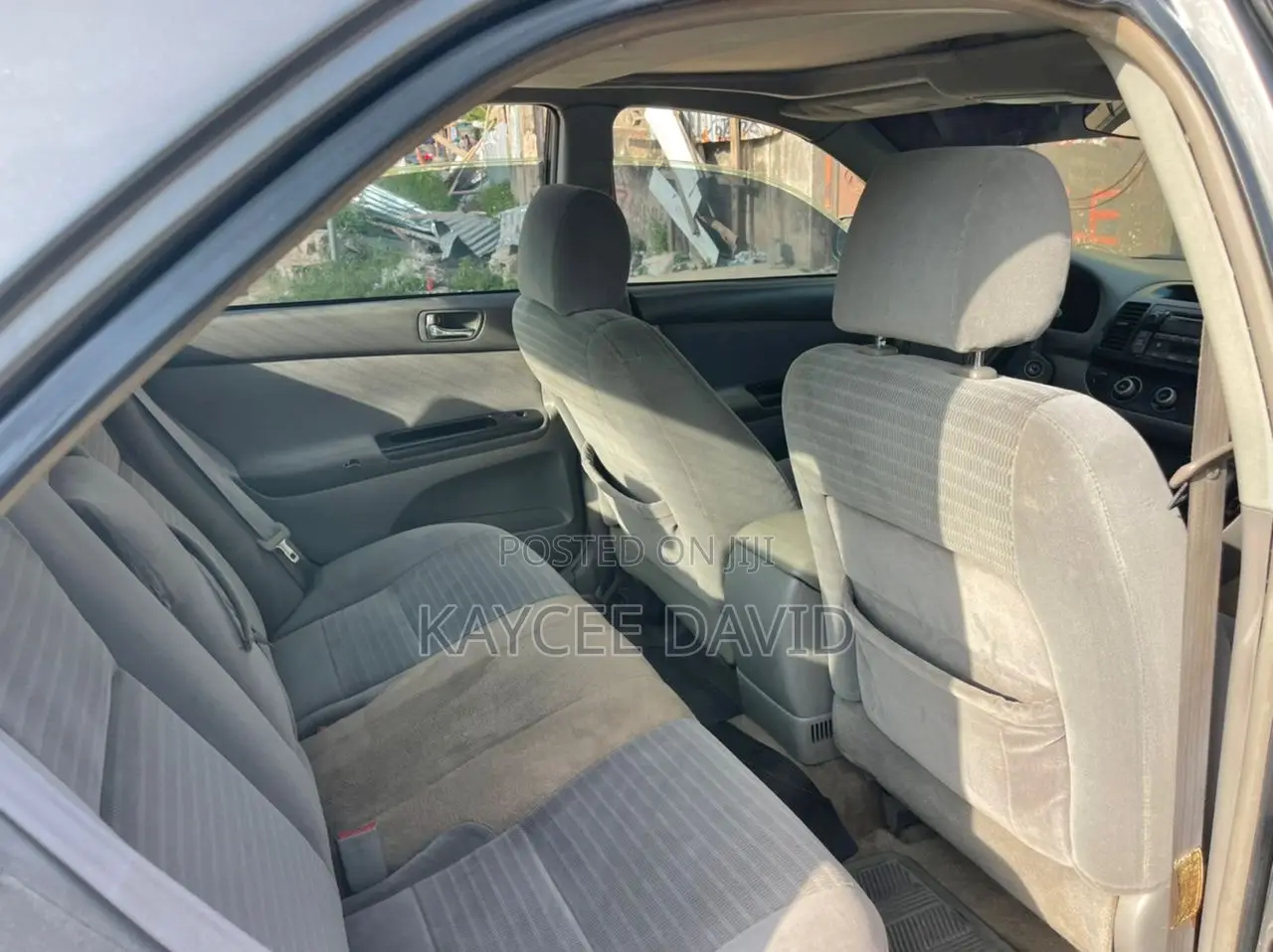 Toyota Camry LE 4dr Sedan (2.4L 4cyl 5A) 2005 Gray