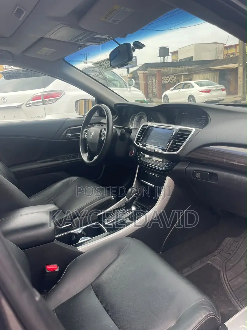 Honda Accord EX-L V-6 4dr Sedan FWD (3.5L 6cyl 6A) 2016 Gray