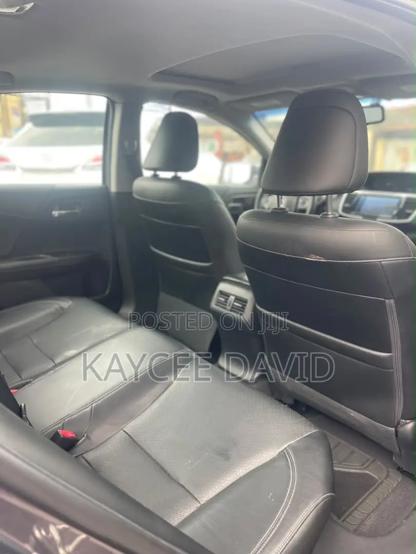 Honda Accord EX-L V-6 4dr Sedan FWD (3.5L 6cyl 6A) 2016 Gray