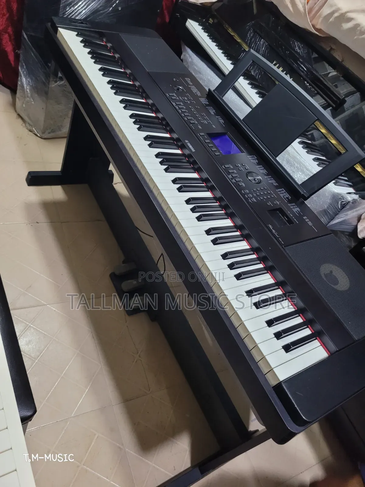 Yamaha DGX-660