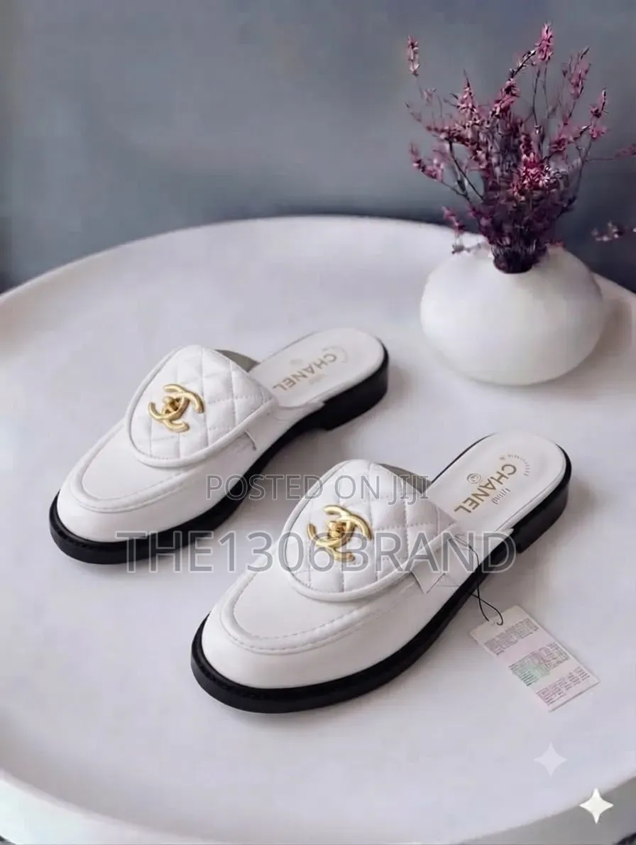 Women's Luxury Quilted Slip-on Loafers – Elegant Flat Mule Shoes