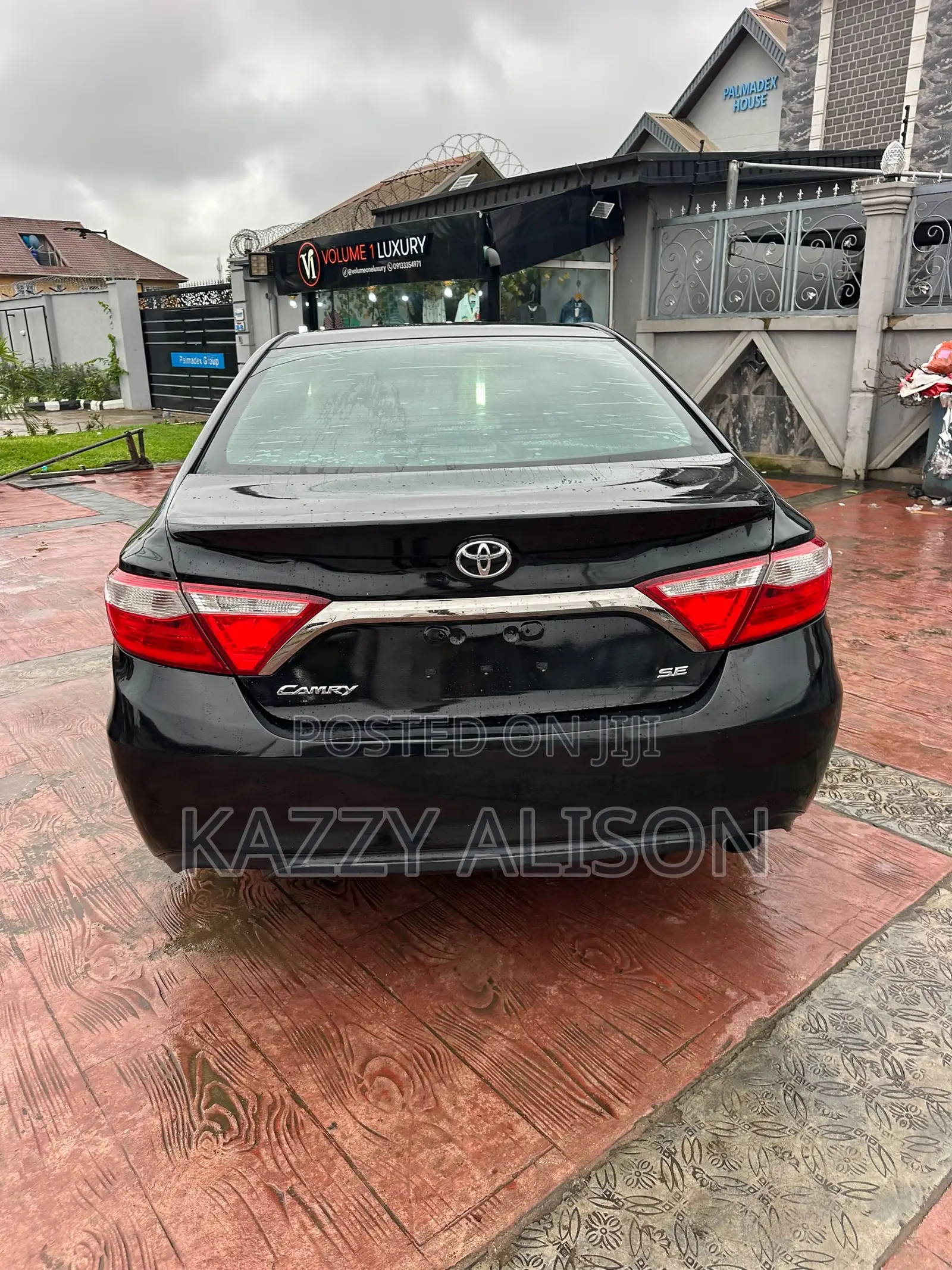 Toyota Camry SE w/Special Edition Pkg (2.5L 4cyl 6A) 2016 Black