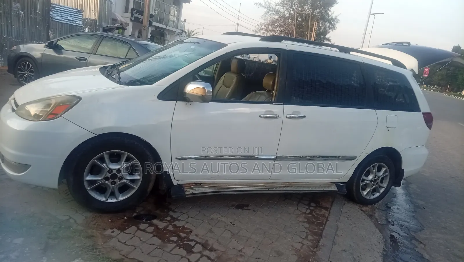 Toyota Sienna 2005 White