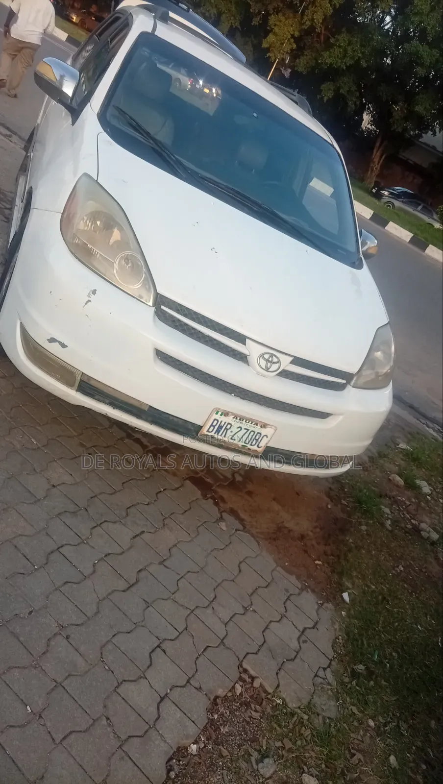 Toyota Sienna 2005 White