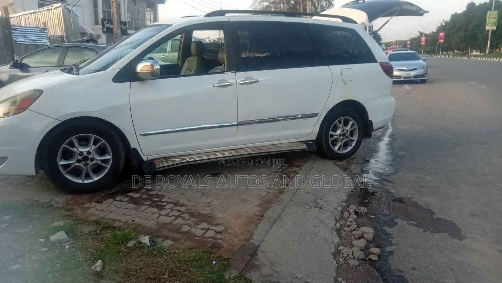 Toyota Sienna 2005 White
