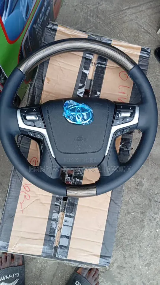 Steering Whell for Toyota Prado 2018 Model Design in Style