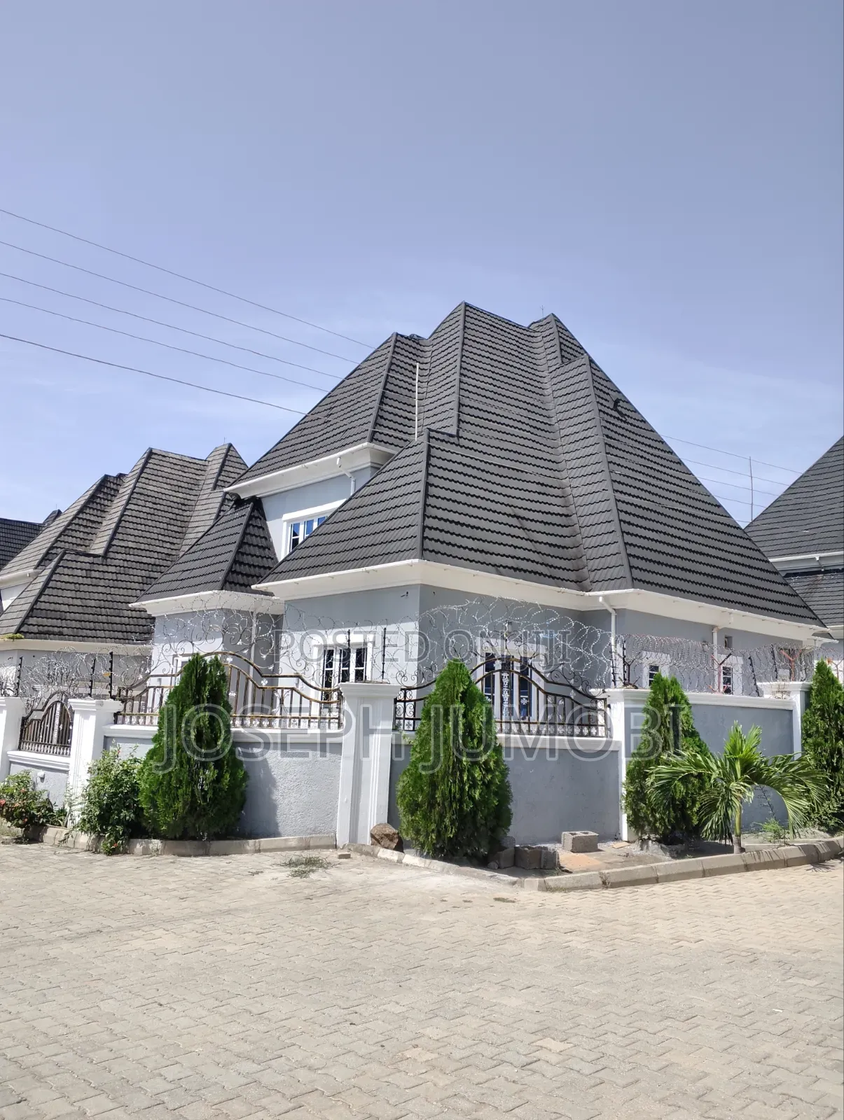 4bdrm Penthouse in Angel-Martin Estate, FHA for sale