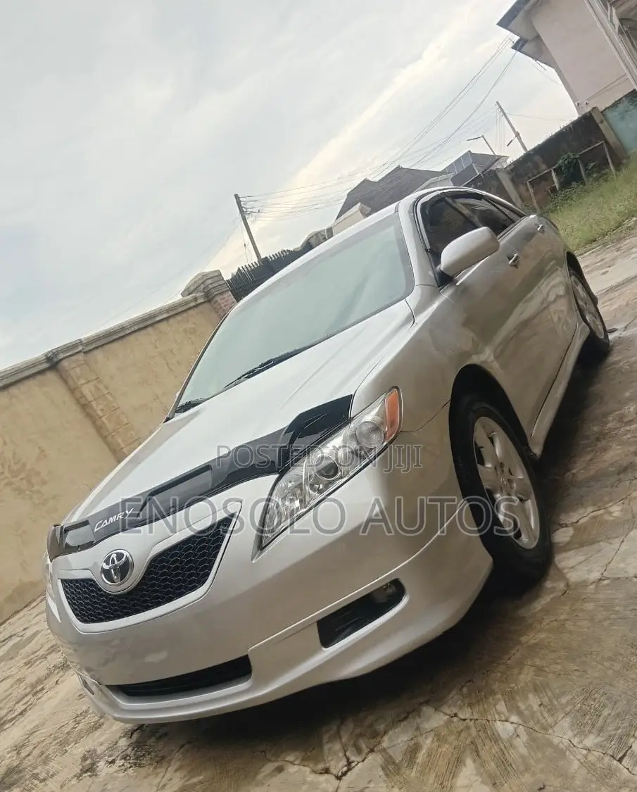 Toyota Camry 2008 Silver