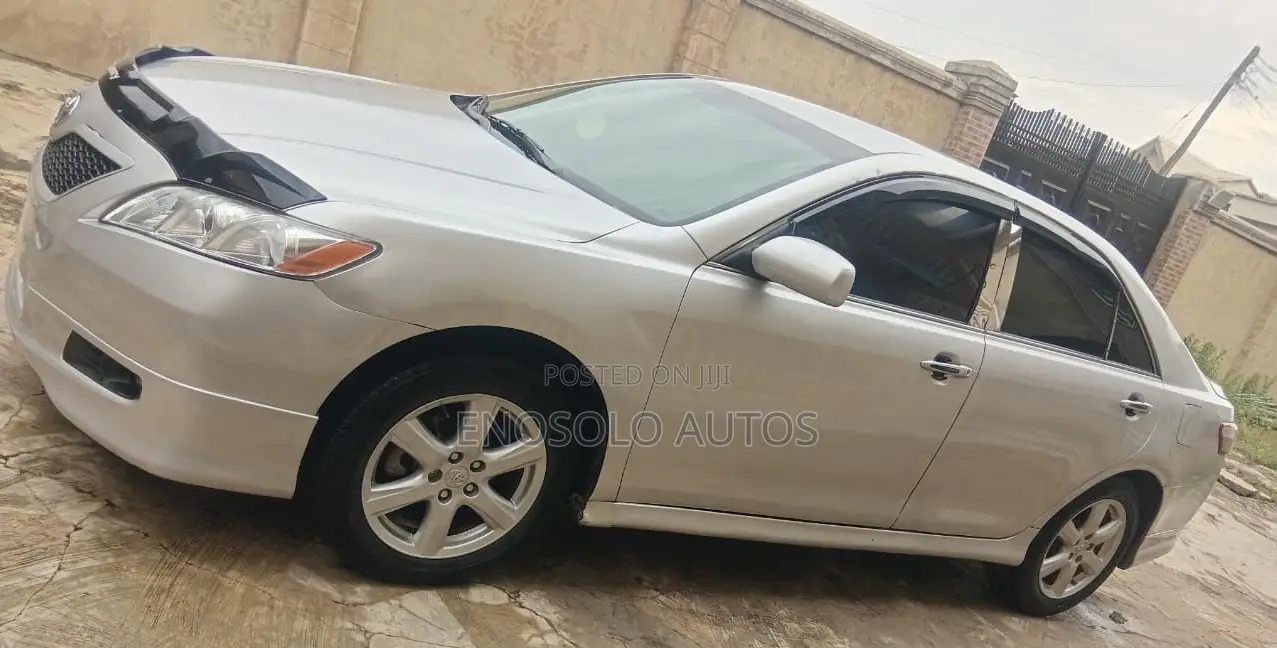 Toyota Camry 2008 Silver