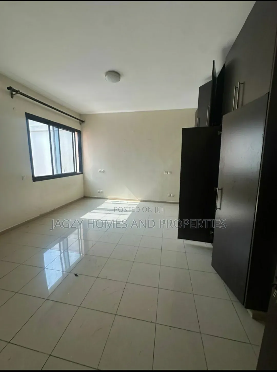 4bdrm Penthouse in Ocean Parade Estate, Banana Island for rent