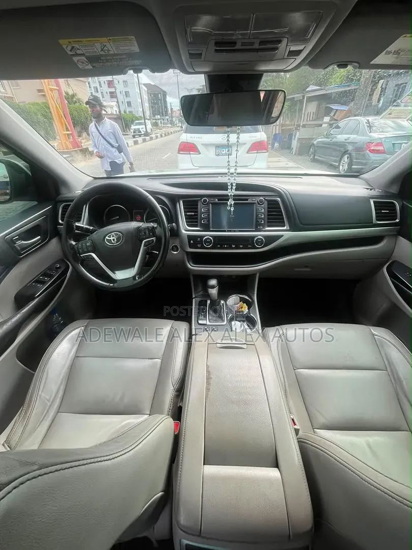 Toyota Highlander 2017 Gray