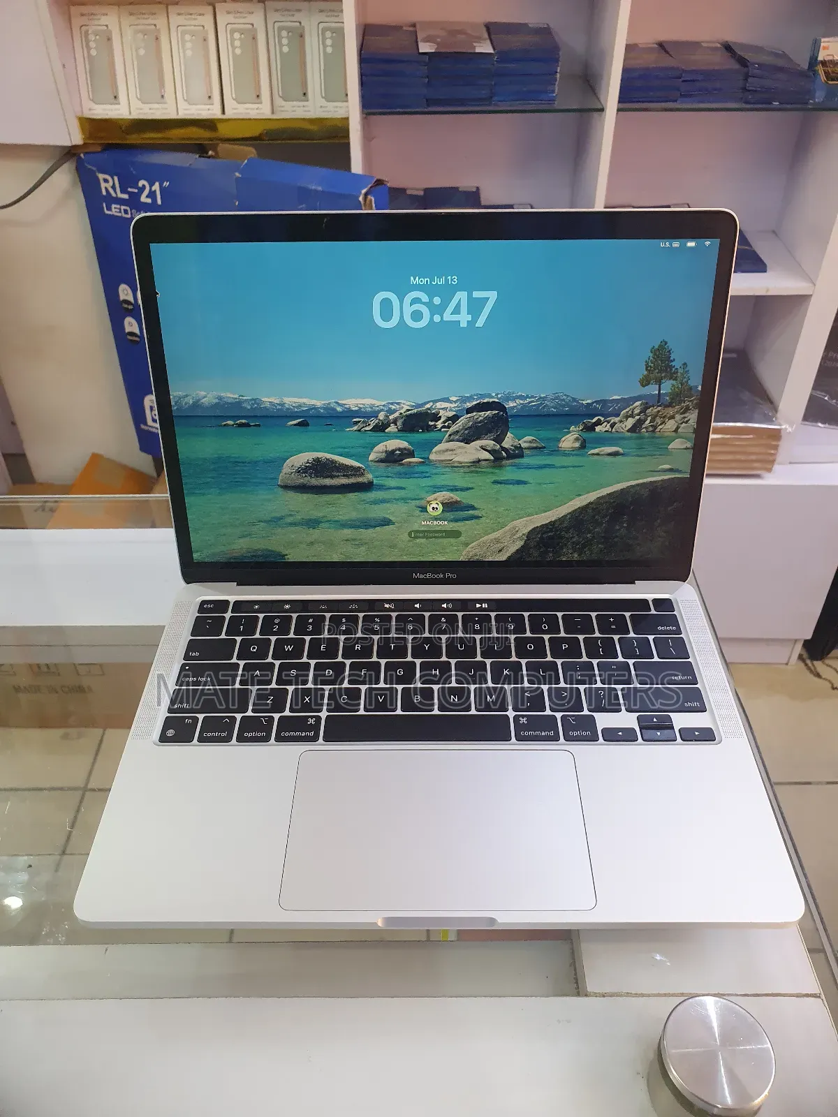 Laptop Apple MacBook Pro 2020 M1 8GB Apple M1 SSD 256GB