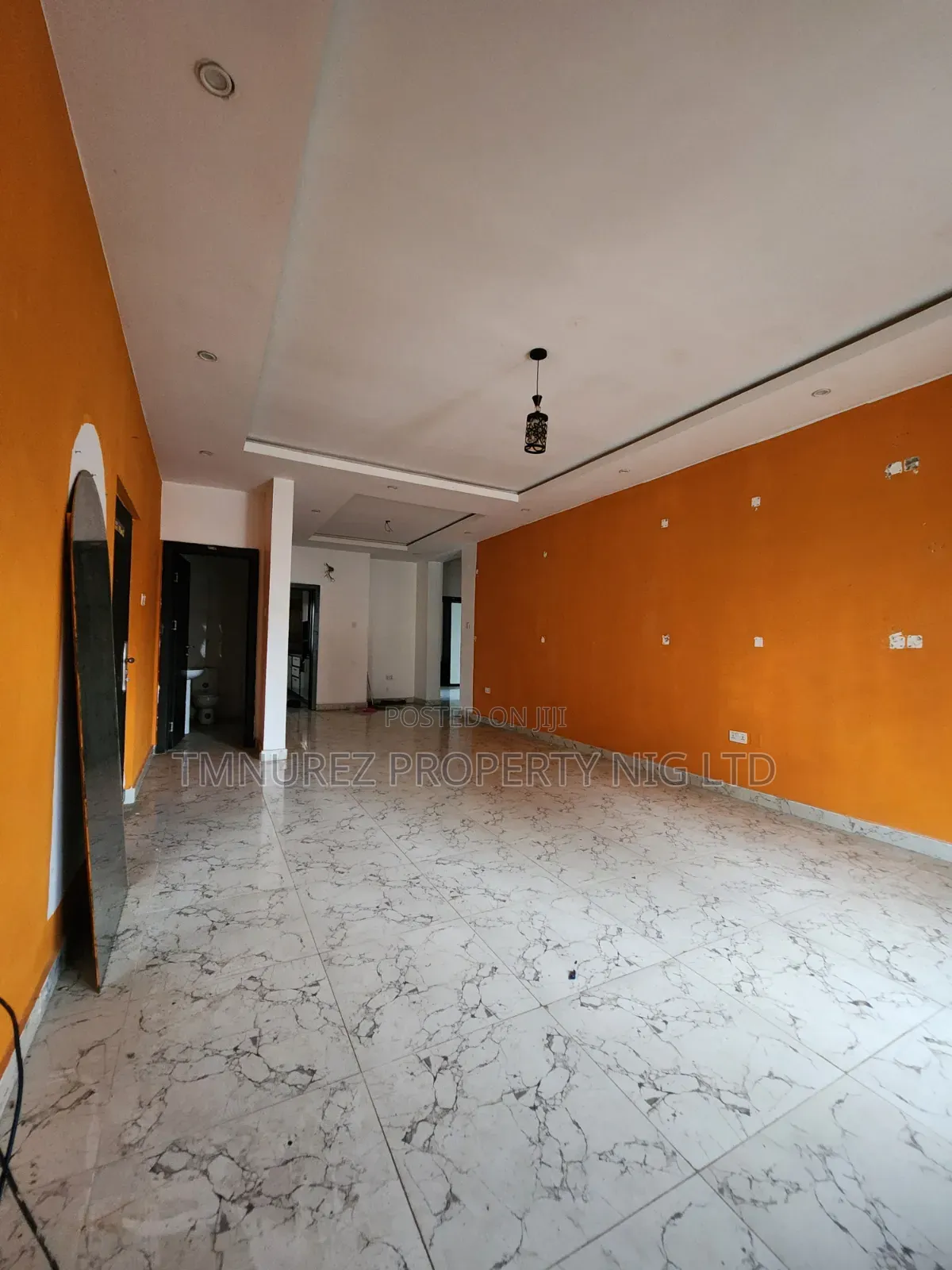 3bdrm Apartment in Chevron for rent