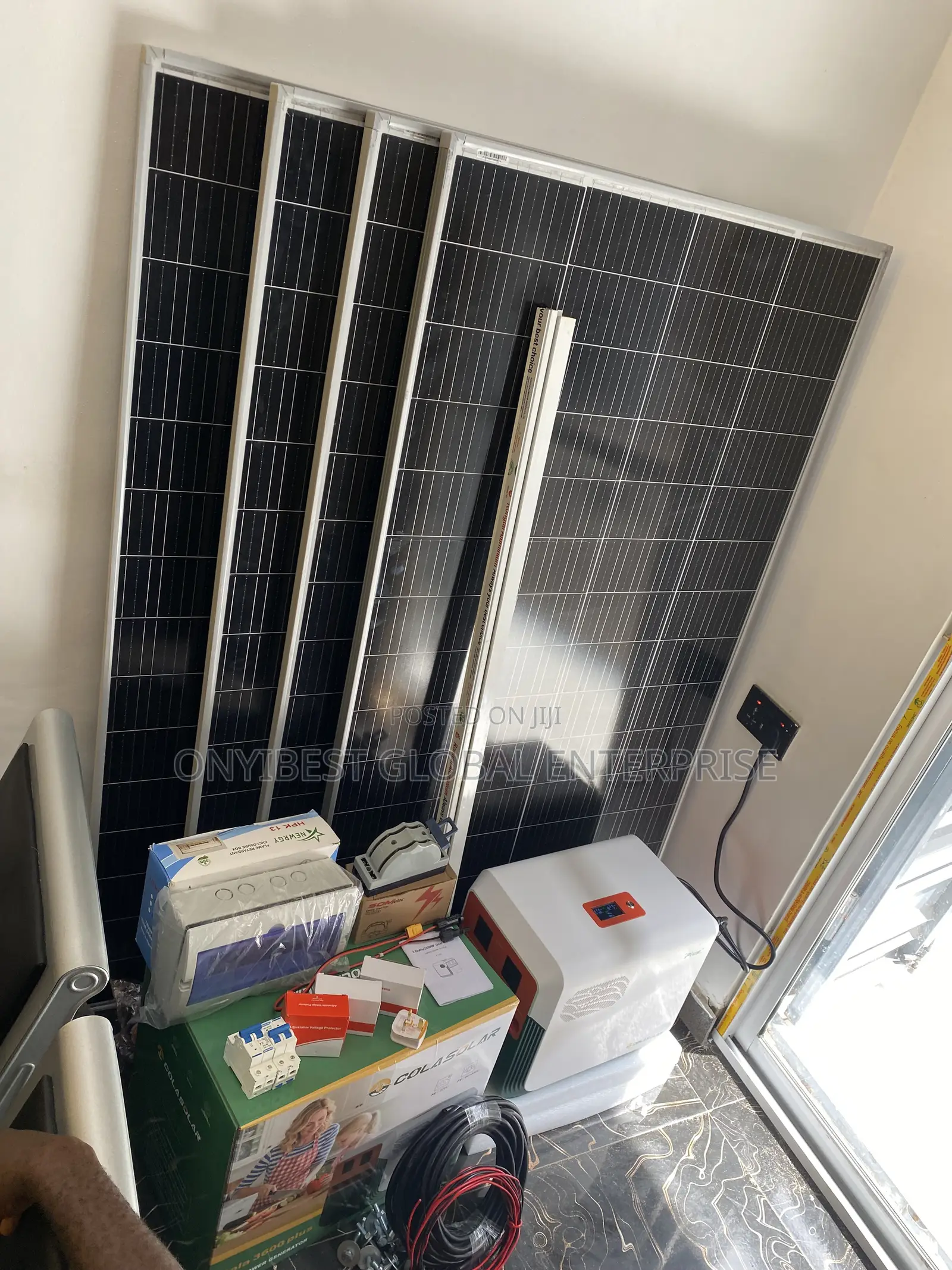Quality Solar Panels With Power Generator