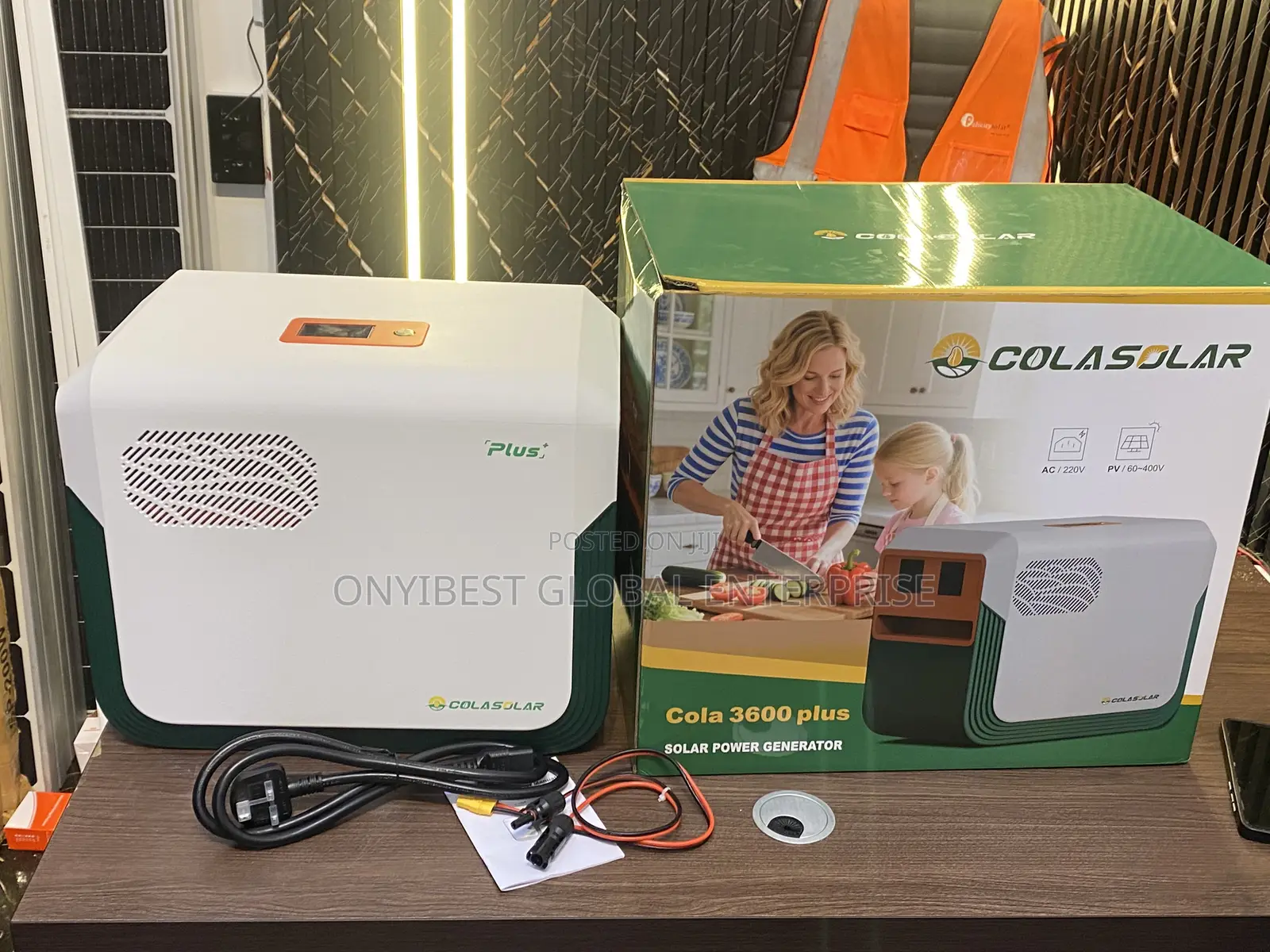 Quality Solar Panels With Power Generator