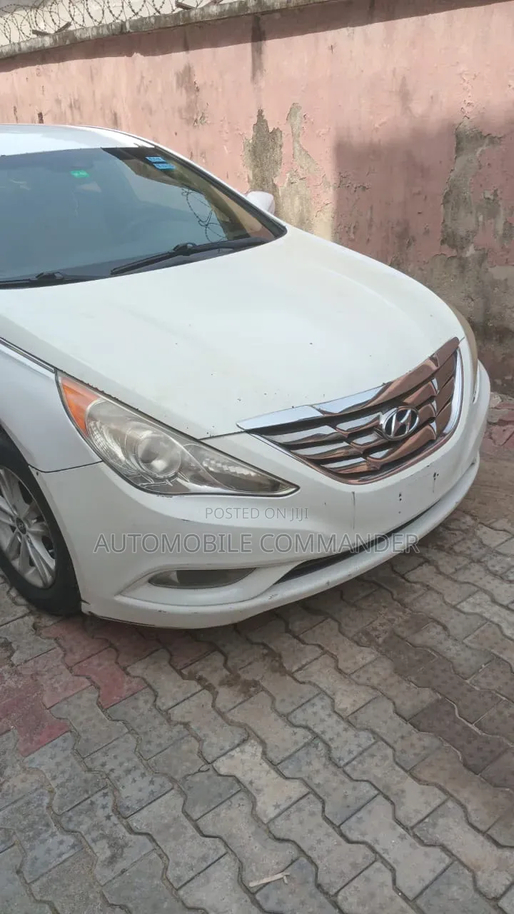 Hyundai Sonata 2012 White