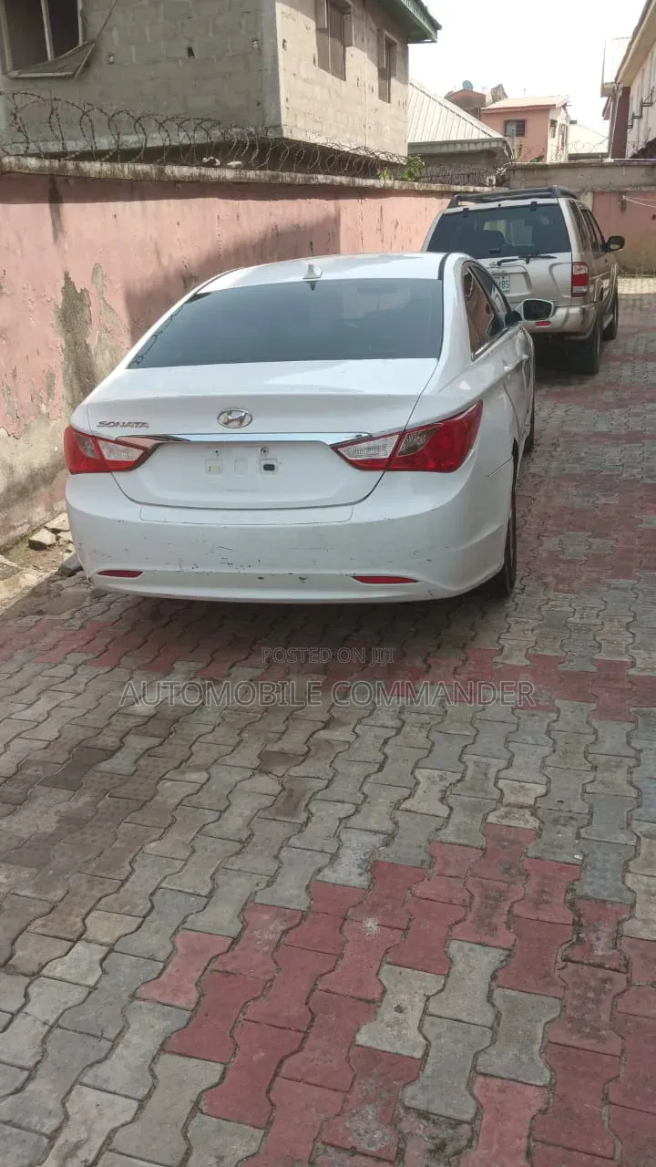 Hyundai Sonata 2012 White