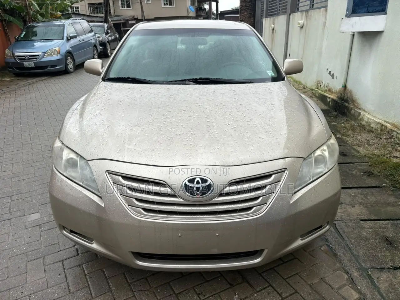 Toyota Camry LE 4dr Sedan (2.4L 4cyl 5A) 2009 Gold