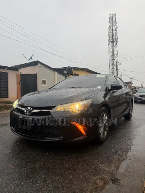 Toyota Camry SE 4dr Sedan (2.5L 4cyl 6A) 2015 Black