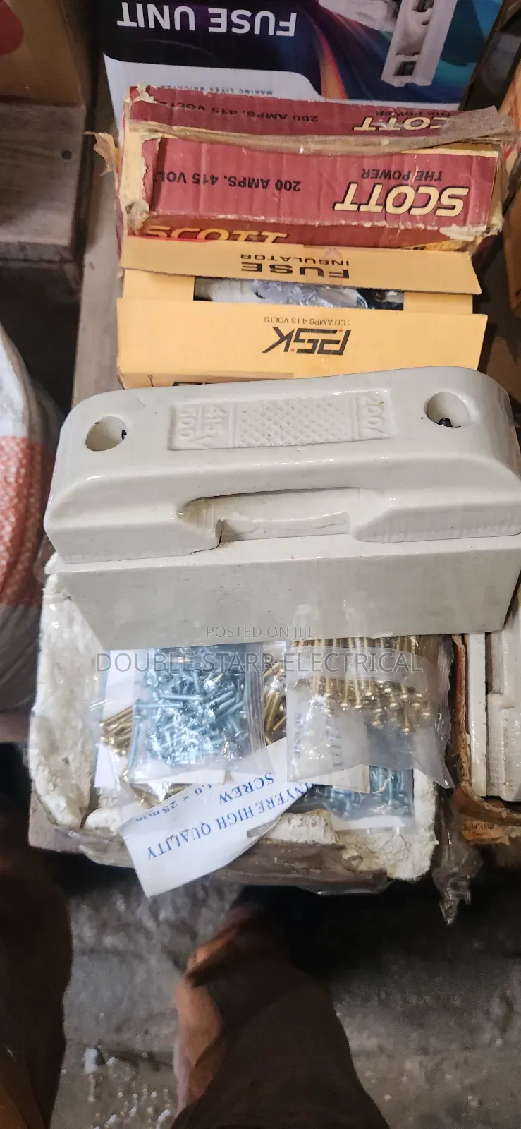 200amps Fuse and Bas Cut Out Fuse