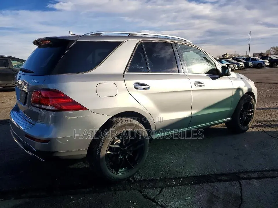 Mercedes-Benz GLE-Class 2016 Silver