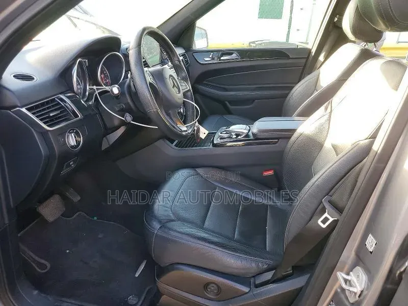 Mercedes-Benz GLE-Class 2016 Silver