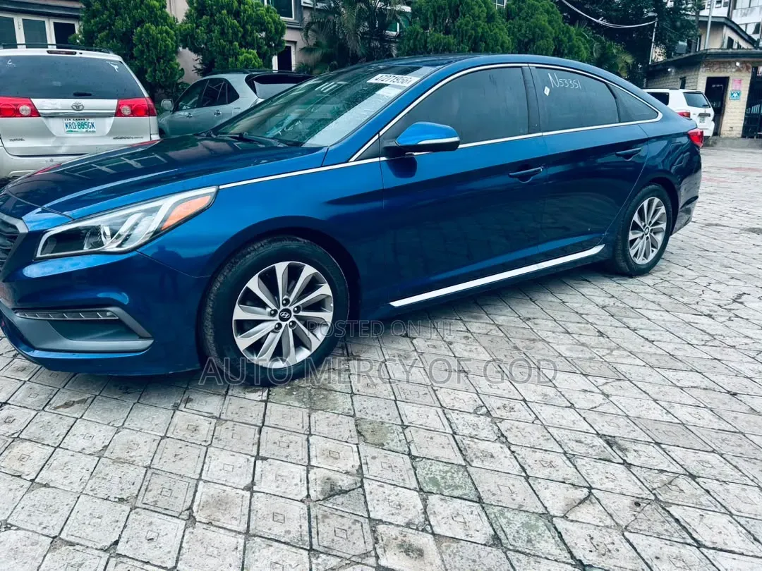 Hyundai Sonata Sport 2.0T Sedan FWD (2.0L 4cyl 6A) 2017 Blue