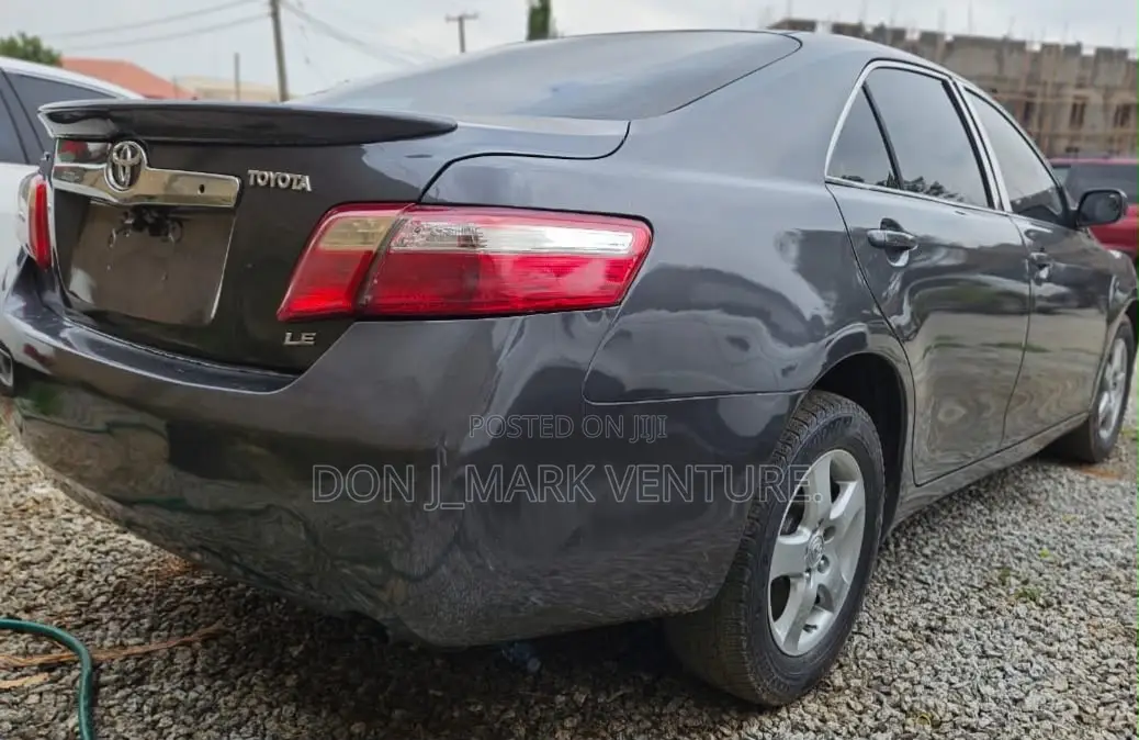 Toyota Camry 2009 Gray