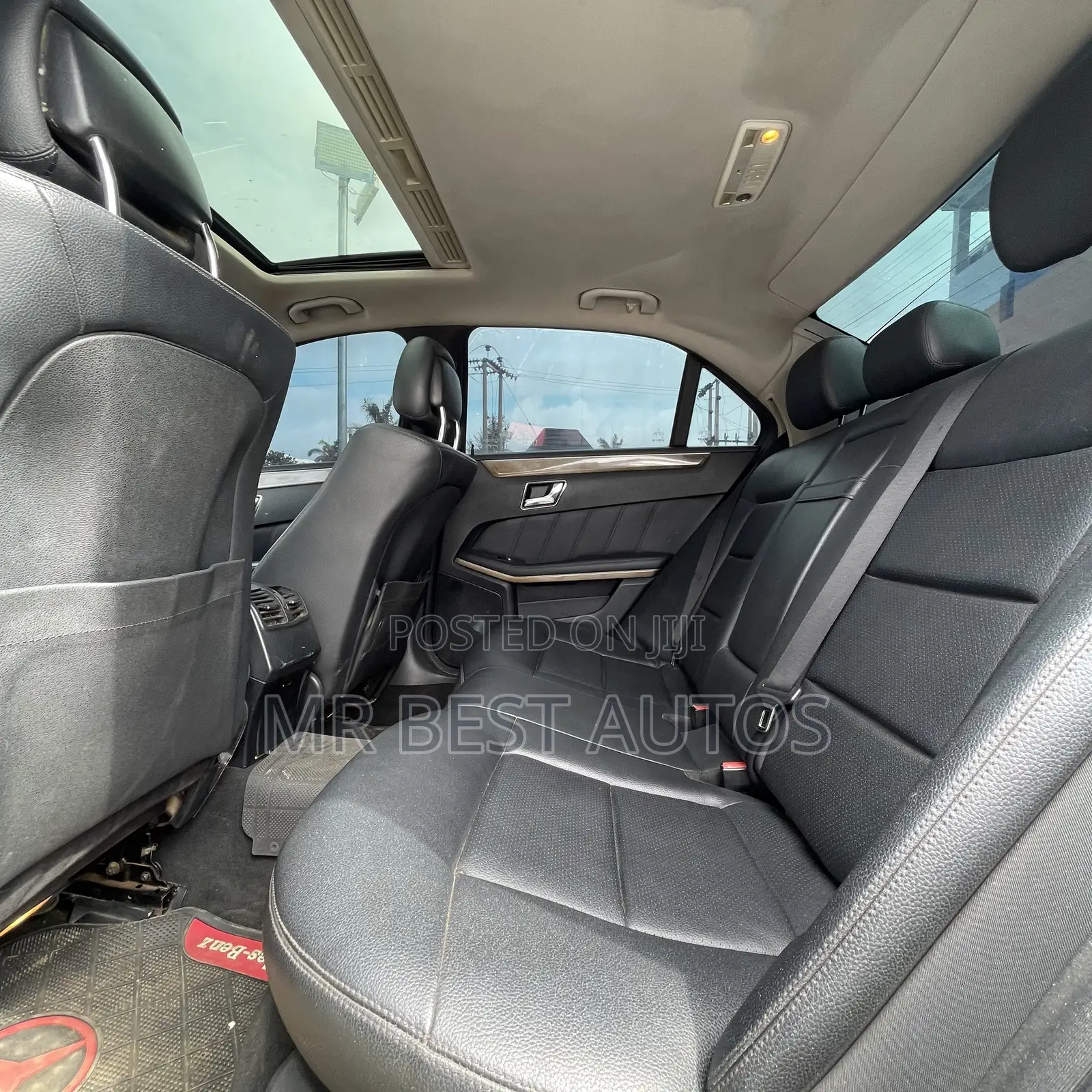 Mercedes-Benz E350 Base 4Matic Sedan AWD (3.5L 6cyl 7A) 2010 White