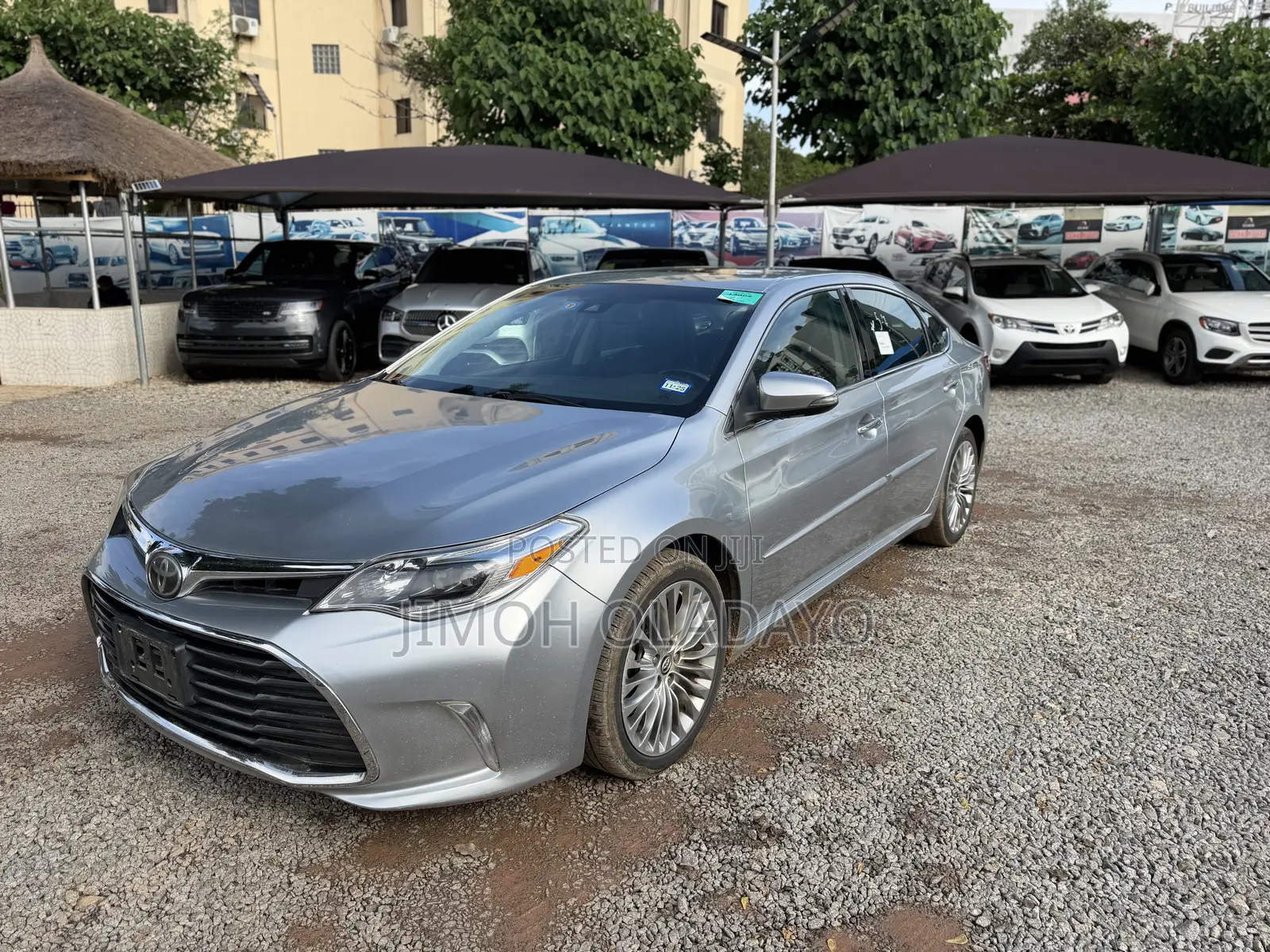 Toyota Avalon Limited Sedan FWD (3.5L 6cyl 6A) 2017 Silver