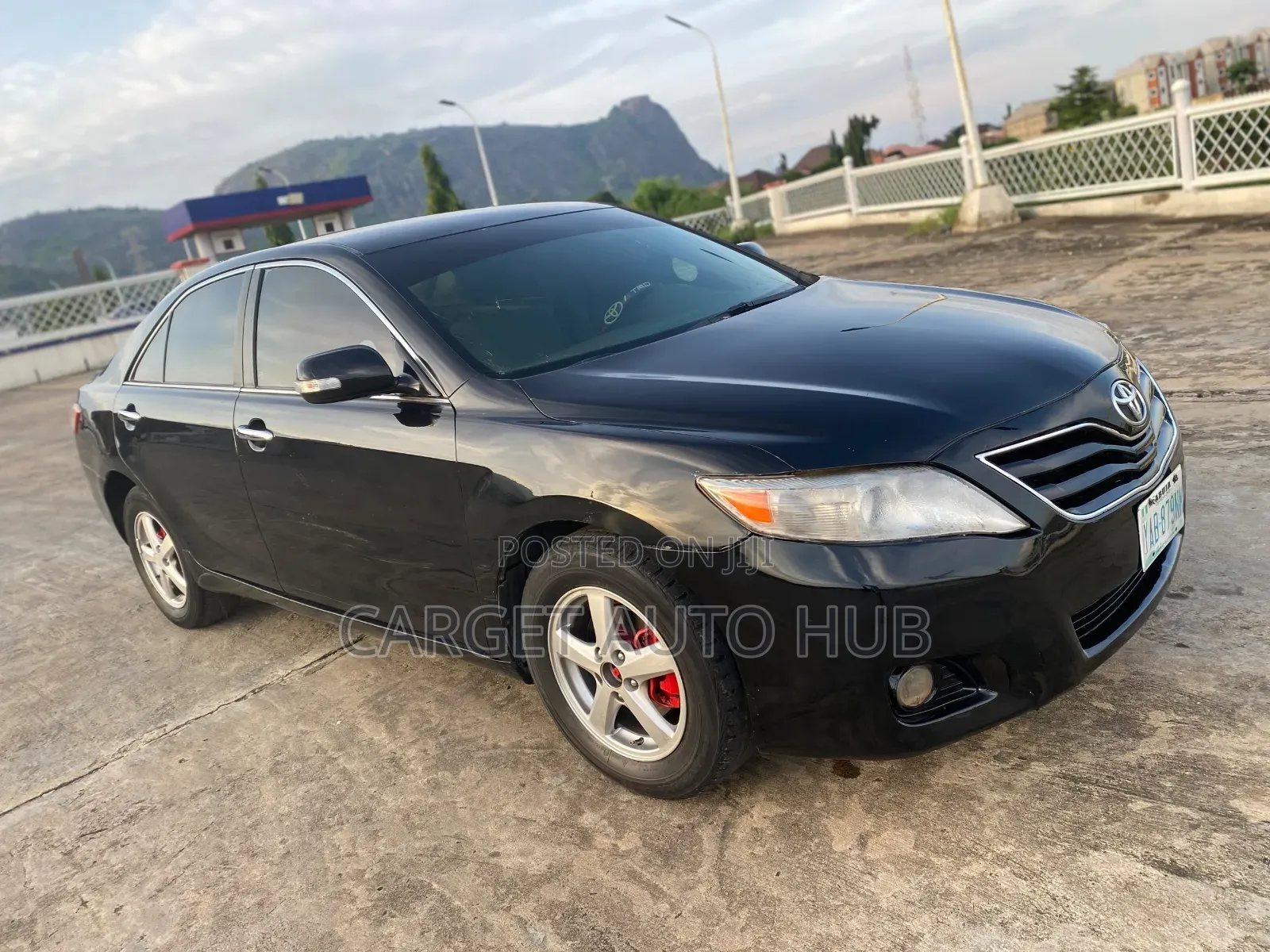 Toyota Camry LE 4dr Sedan (2.5L 4cyl 6AM) 2010 Black
