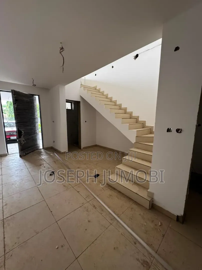 4bdrm Townhouse / Terrace in Linear Apartments, Maitama for rent