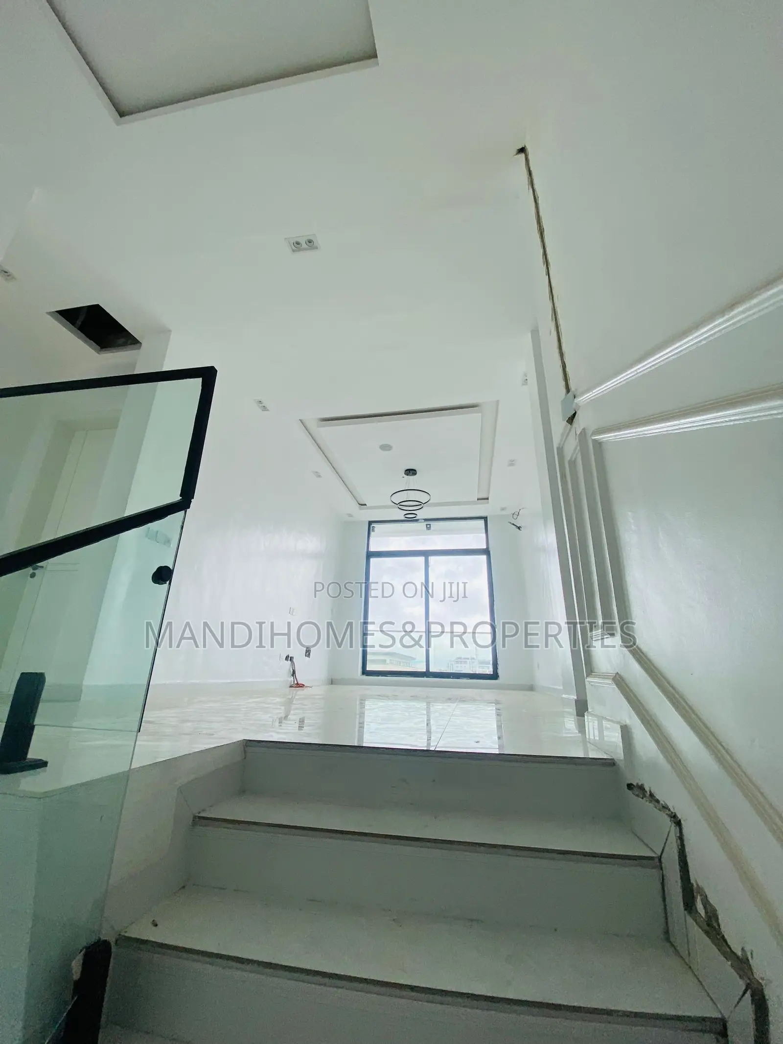 5bdrm Duplex in Royal Garden, Ajah for sale