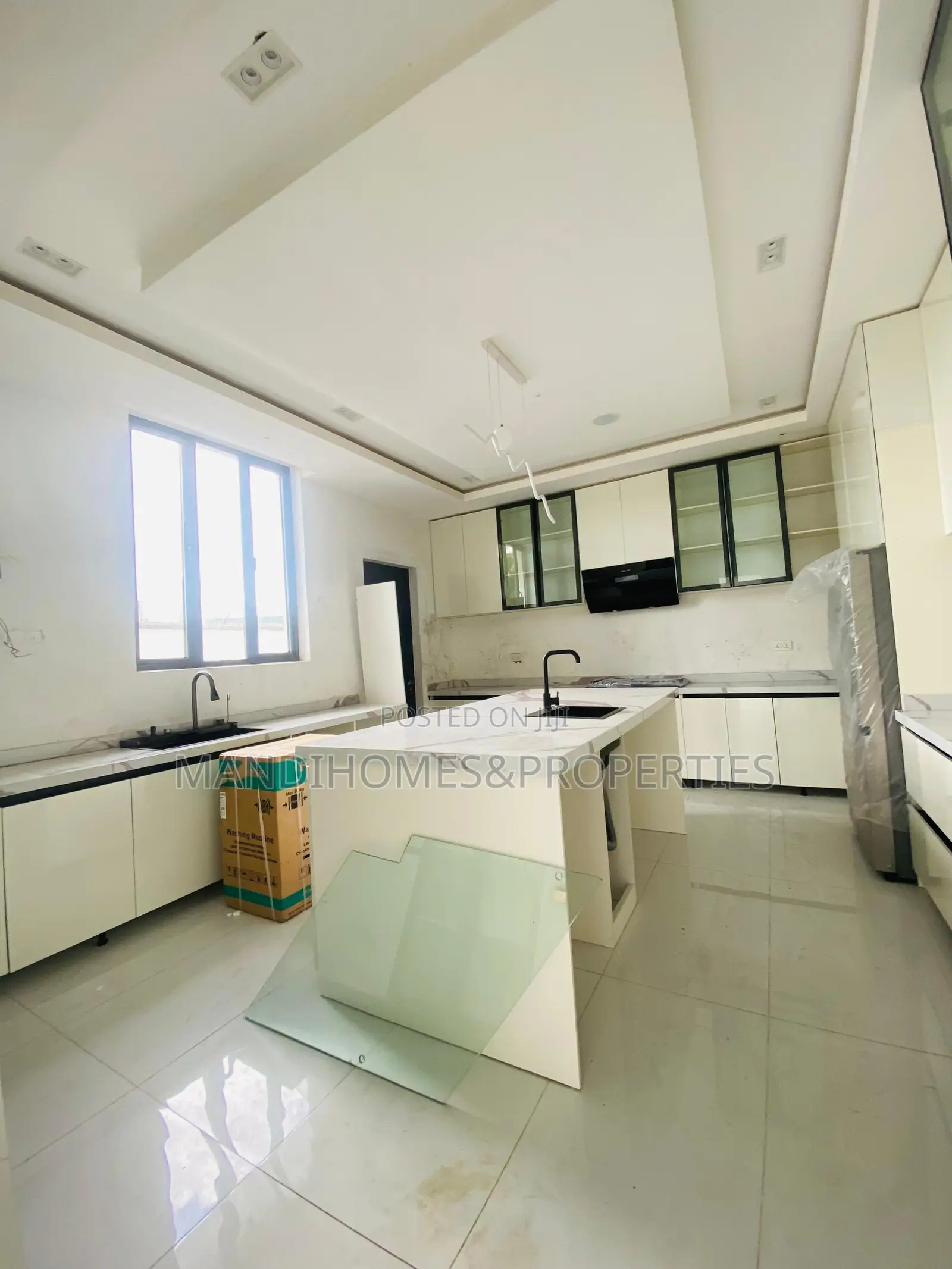 5bdrm Duplex in Royal Garden, Ajah for sale