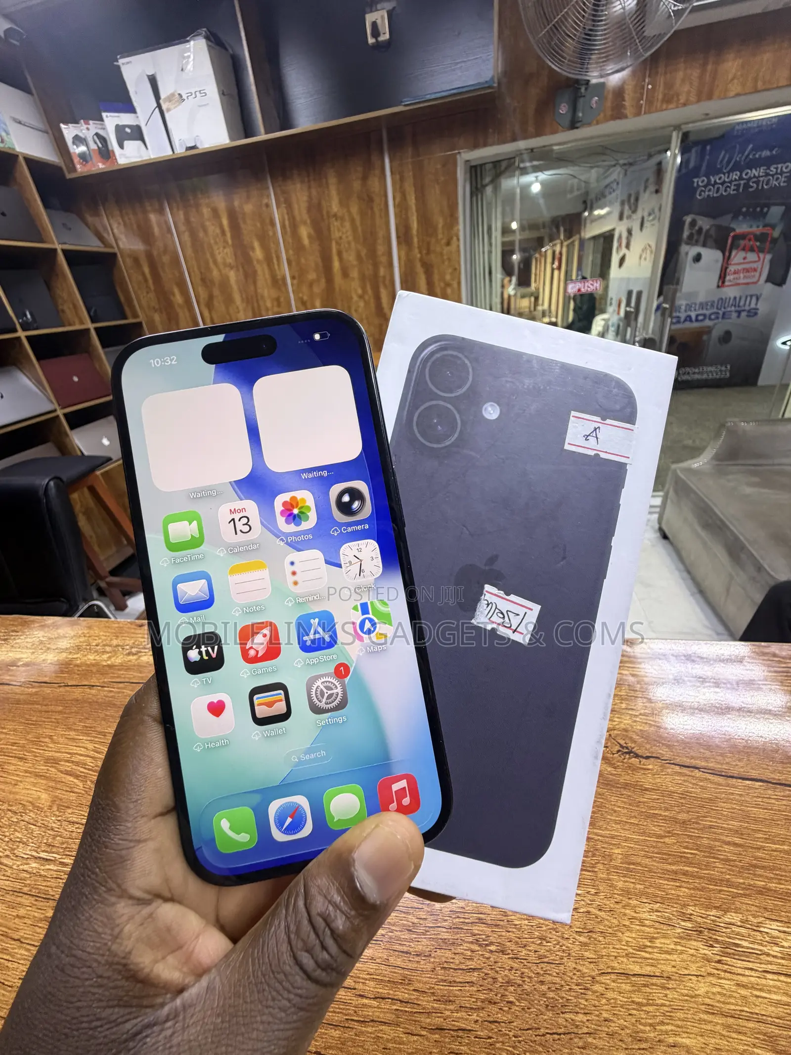 Apple iPhone 16 128 GB Black